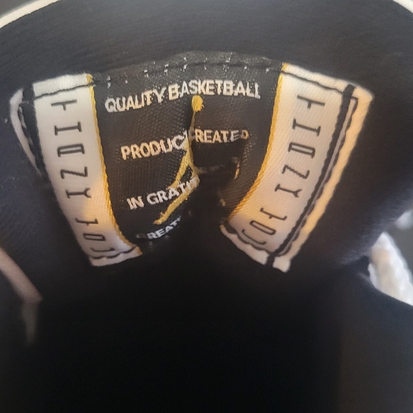 New 2023 Jordan 11 Dmp Size 10.5 Gratitude From Goat - Picture 10 of 10